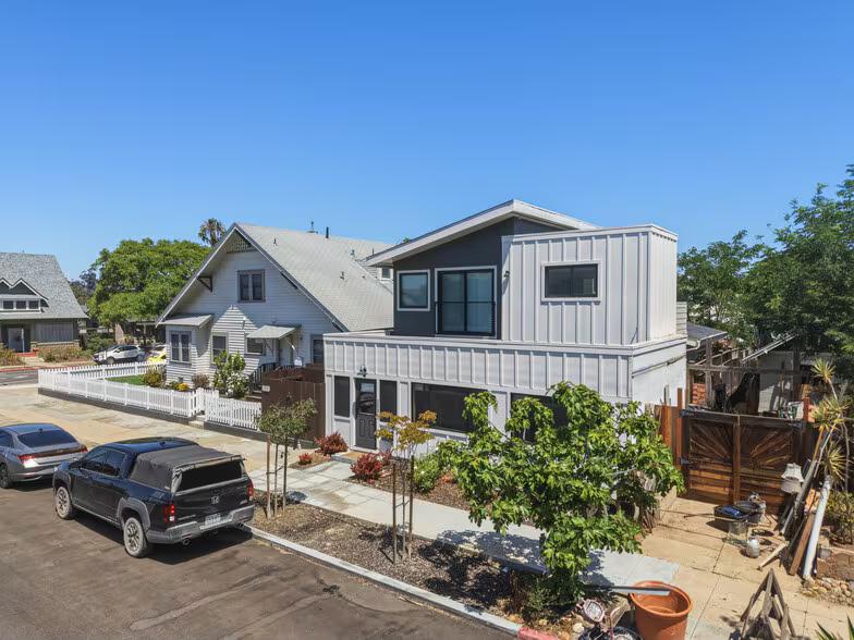 1505 Fern Street — San Diego, California