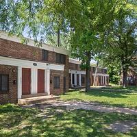 Sunnyland Apartments — St. Louis, Missouri