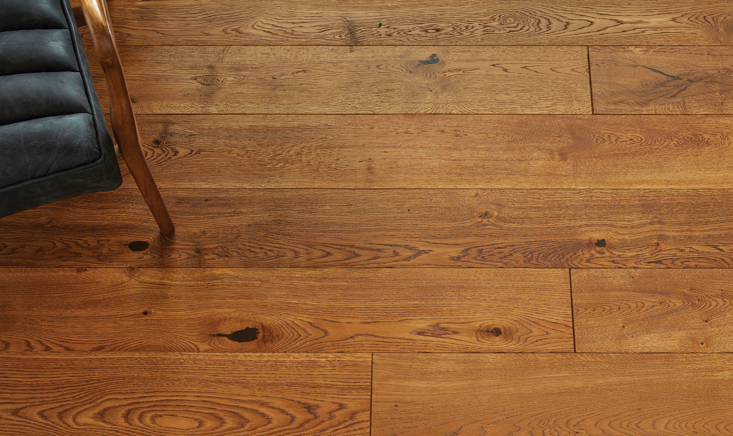 Thetford Plank in a room setting
