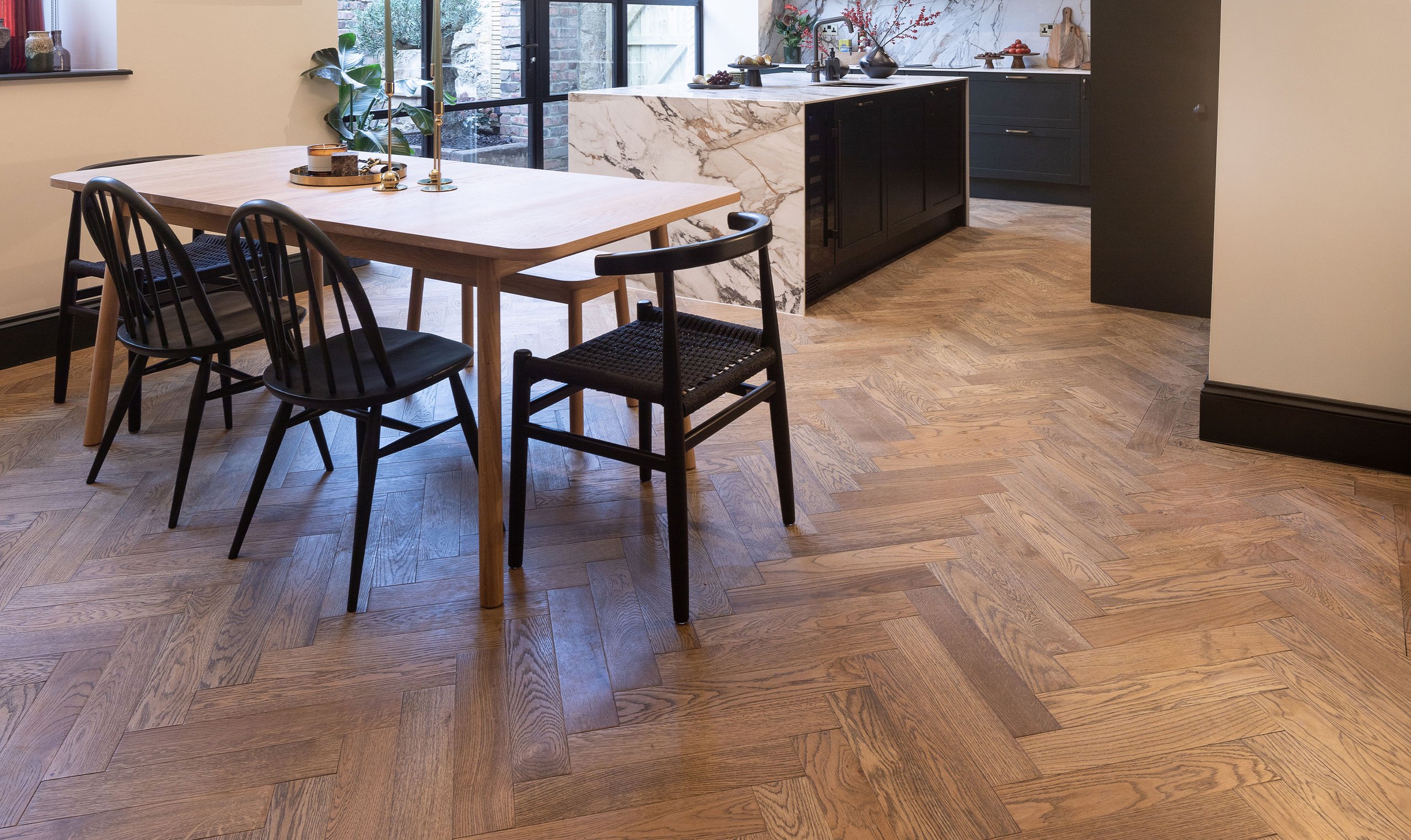 Kennet Narrow Herringbone in a room setting