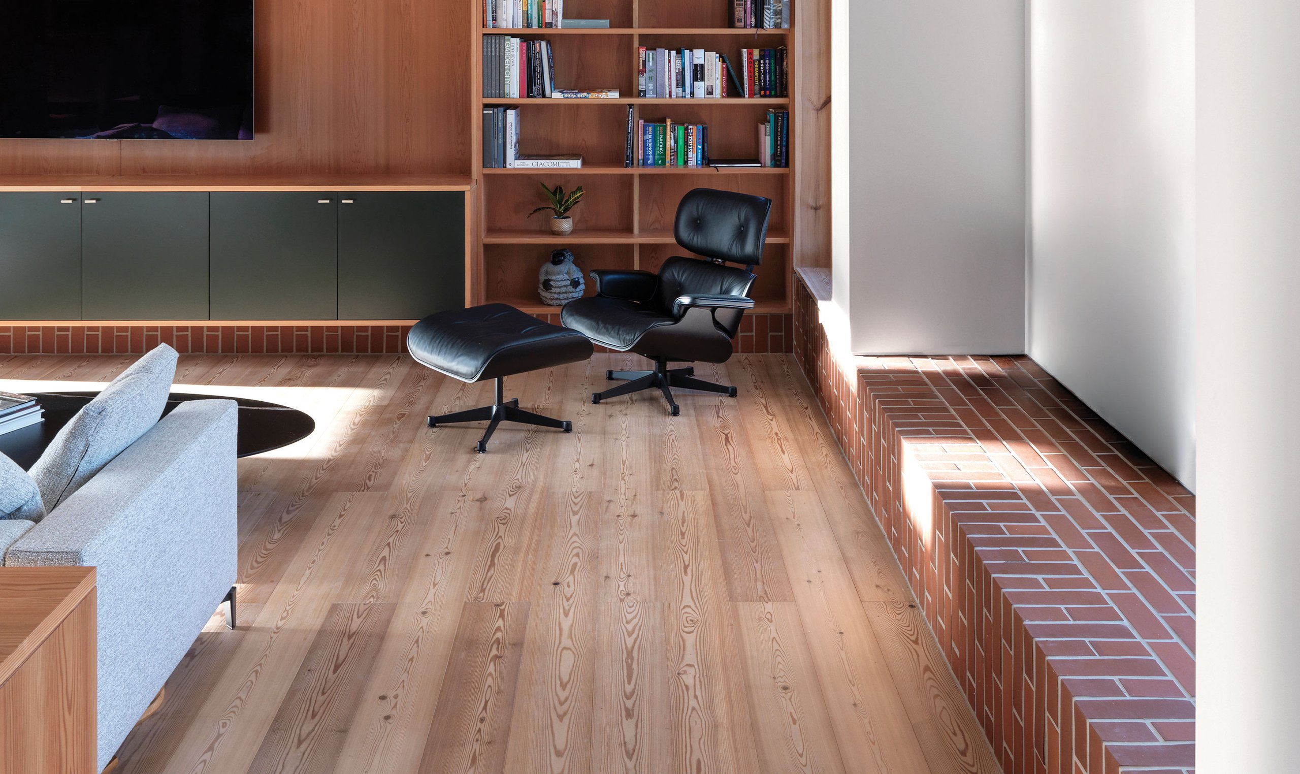 European Larch living area