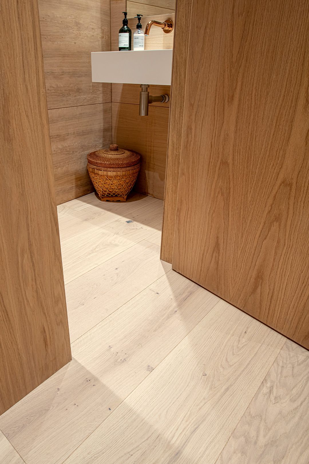 Bathroom inspiration gallery image 1