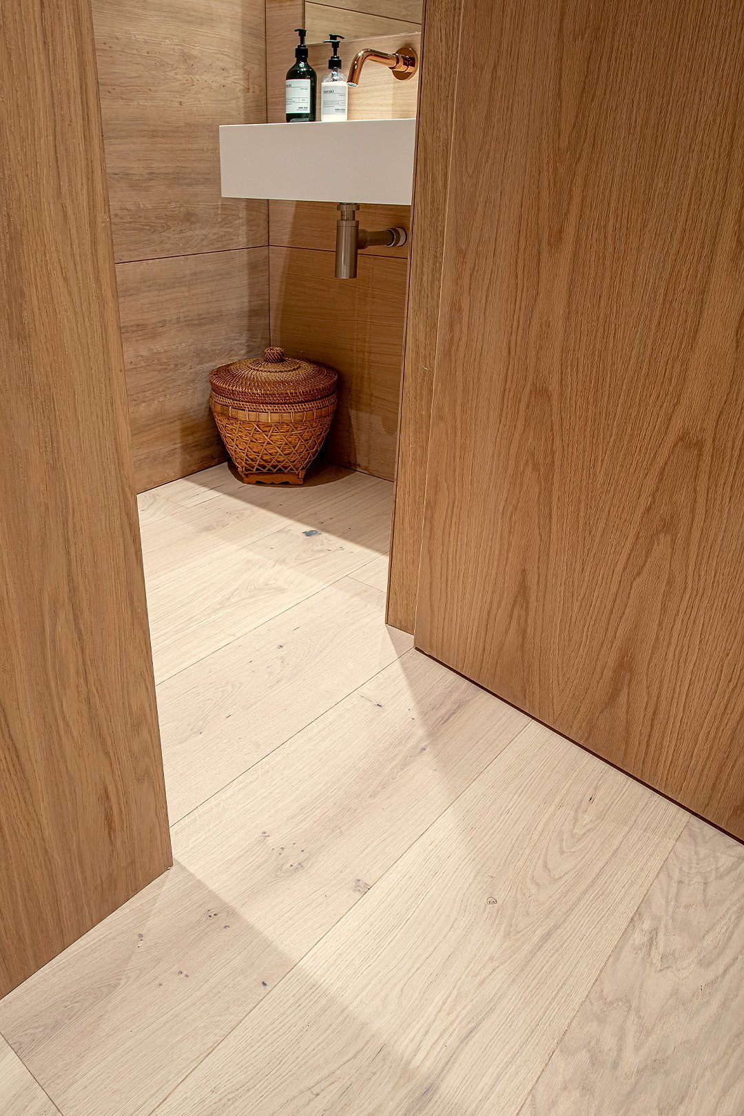 Bathroom inspiration gallery image 1