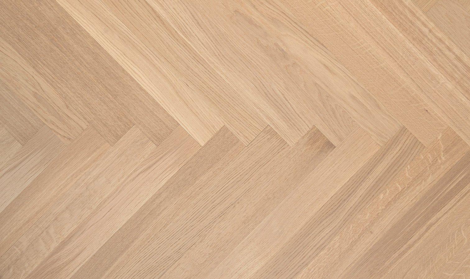 Motcombs Narrow Herringbone swatch