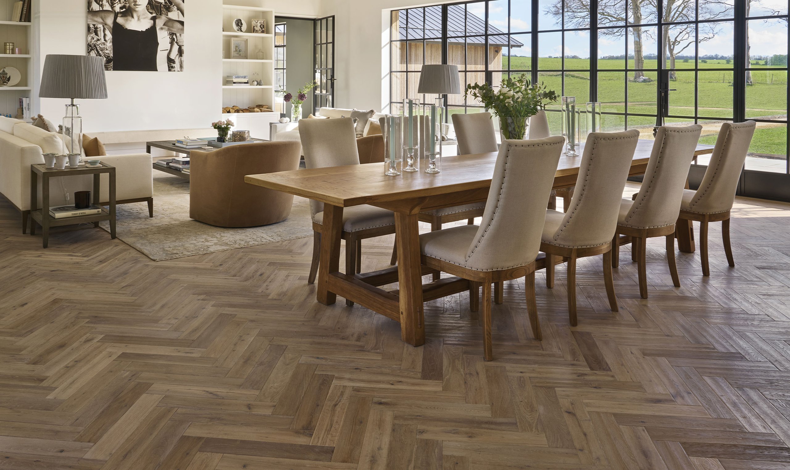 Furrow wood flooring in a dining room