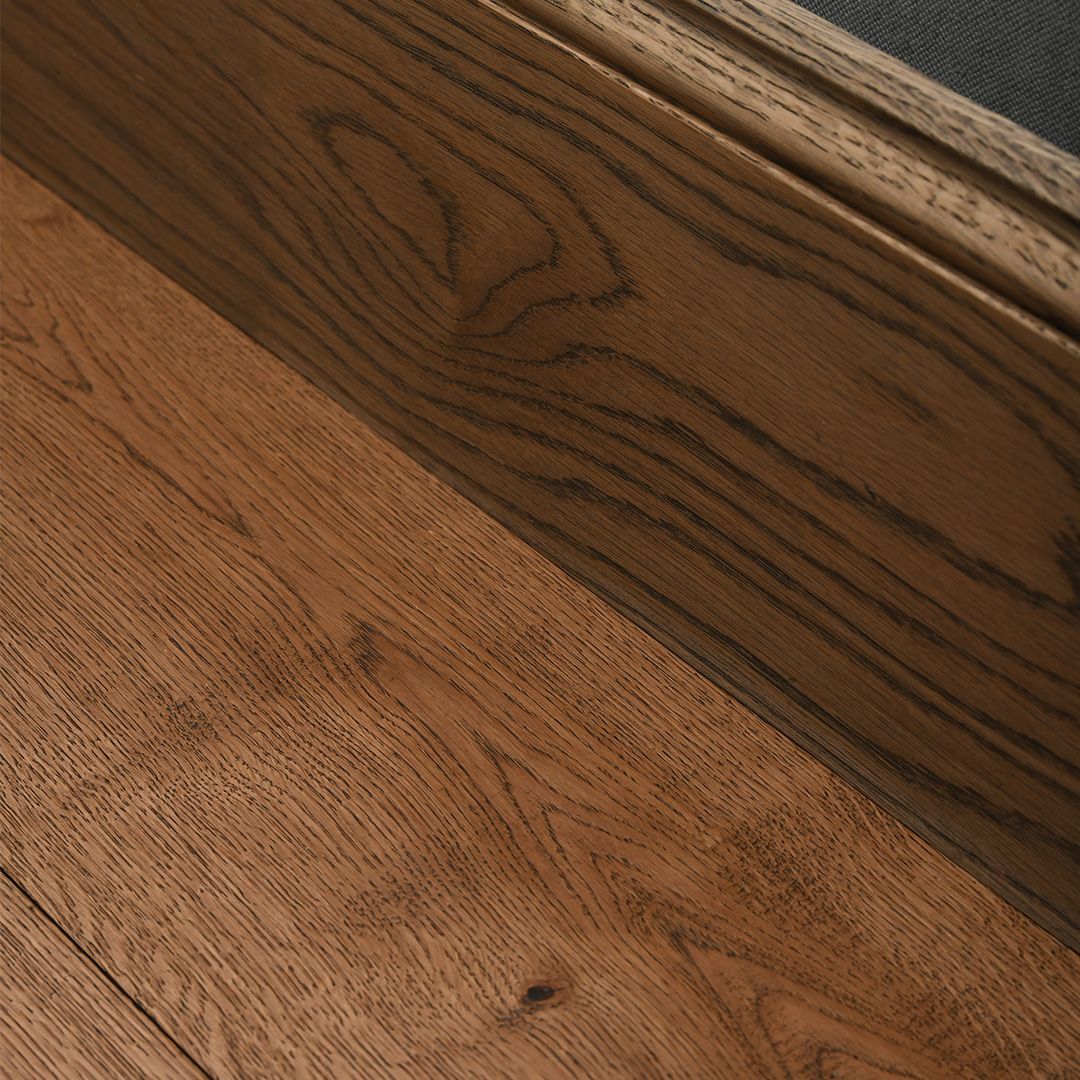 Skirting and scotia