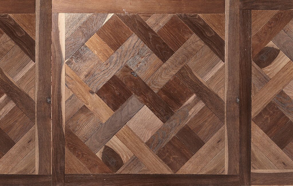 FLOOR INSPIRATION: Jacobin, European Oak, Parquet de Versailles panel.