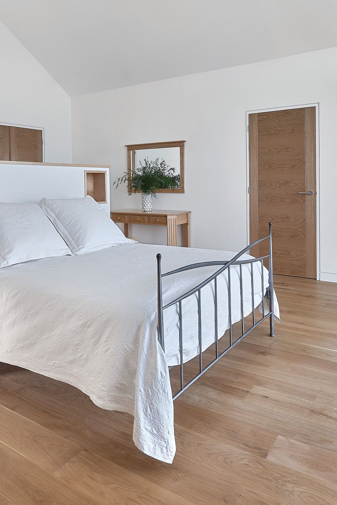 Bedroom inspiration gallery image 2