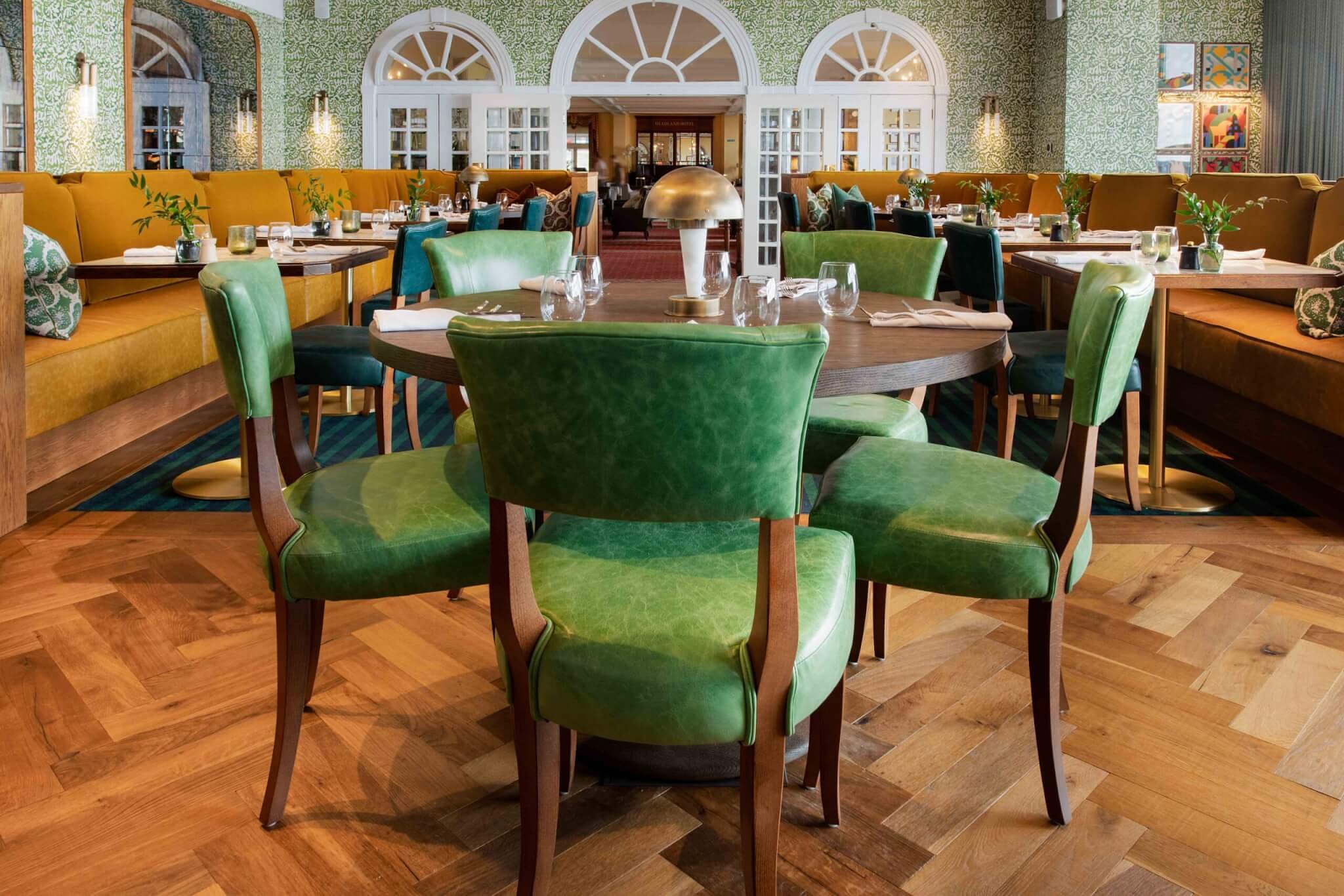 Restaurant RenMor Headland Hotel c/o Magdalena Gough Photography, DO Design Studio