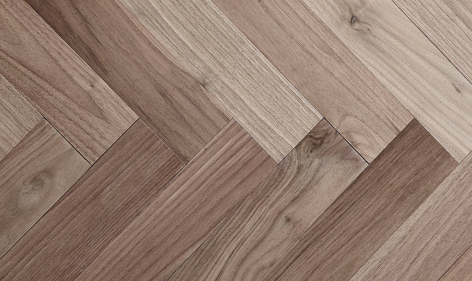 Mimas Narrow Herringbone swatch