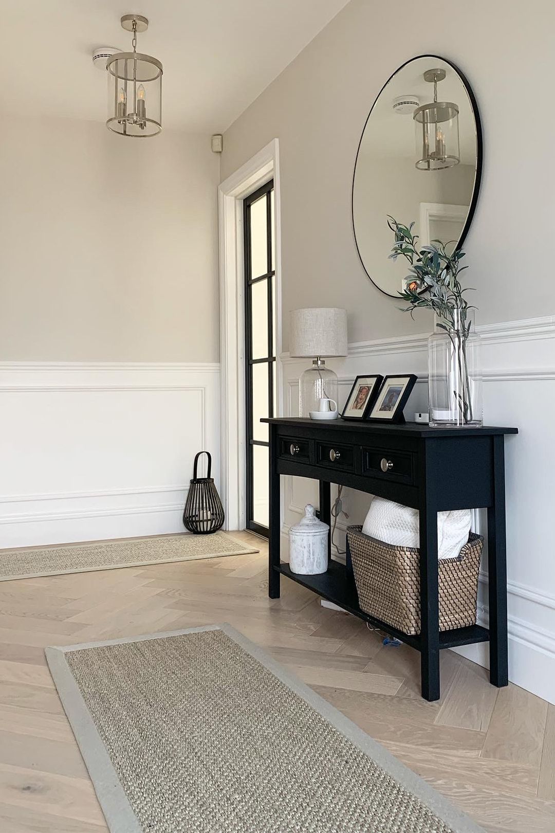 Hallway inspiration gallery image 1