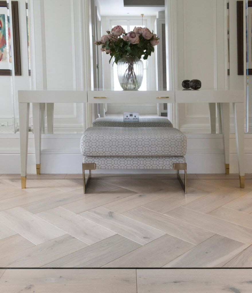 Featured floor: Lauzes herringbone