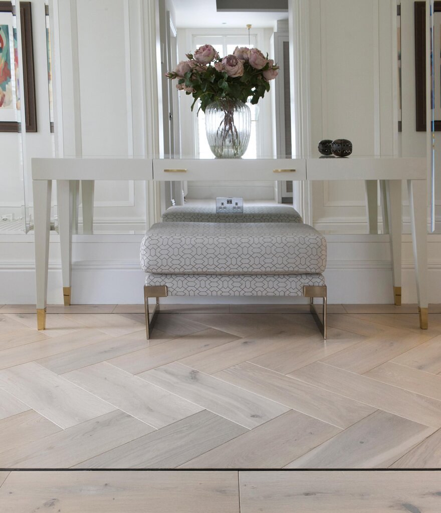 Featured floor: Lauzes herringbone