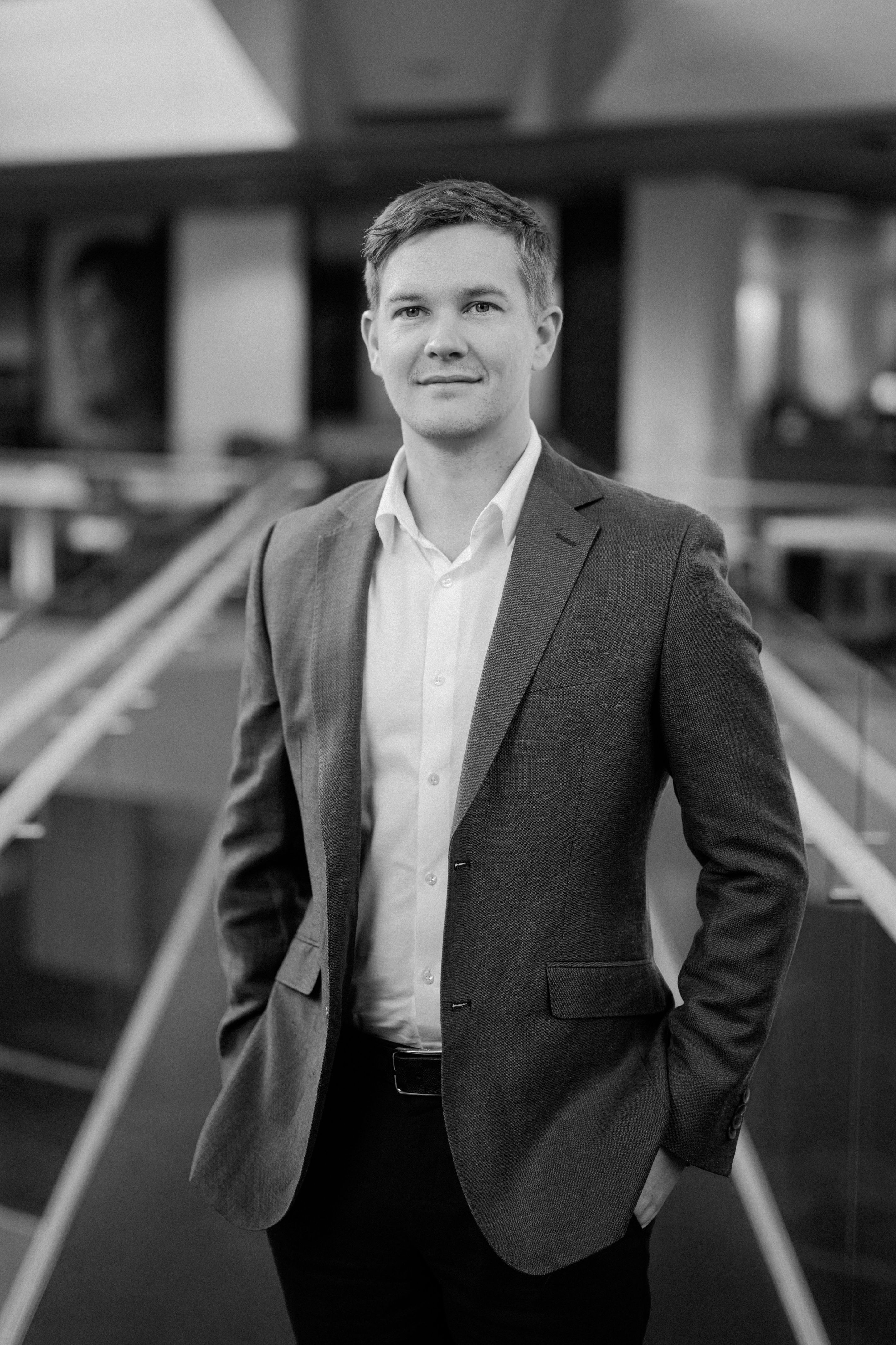 Mitchell Eades - Wallace Real Estate