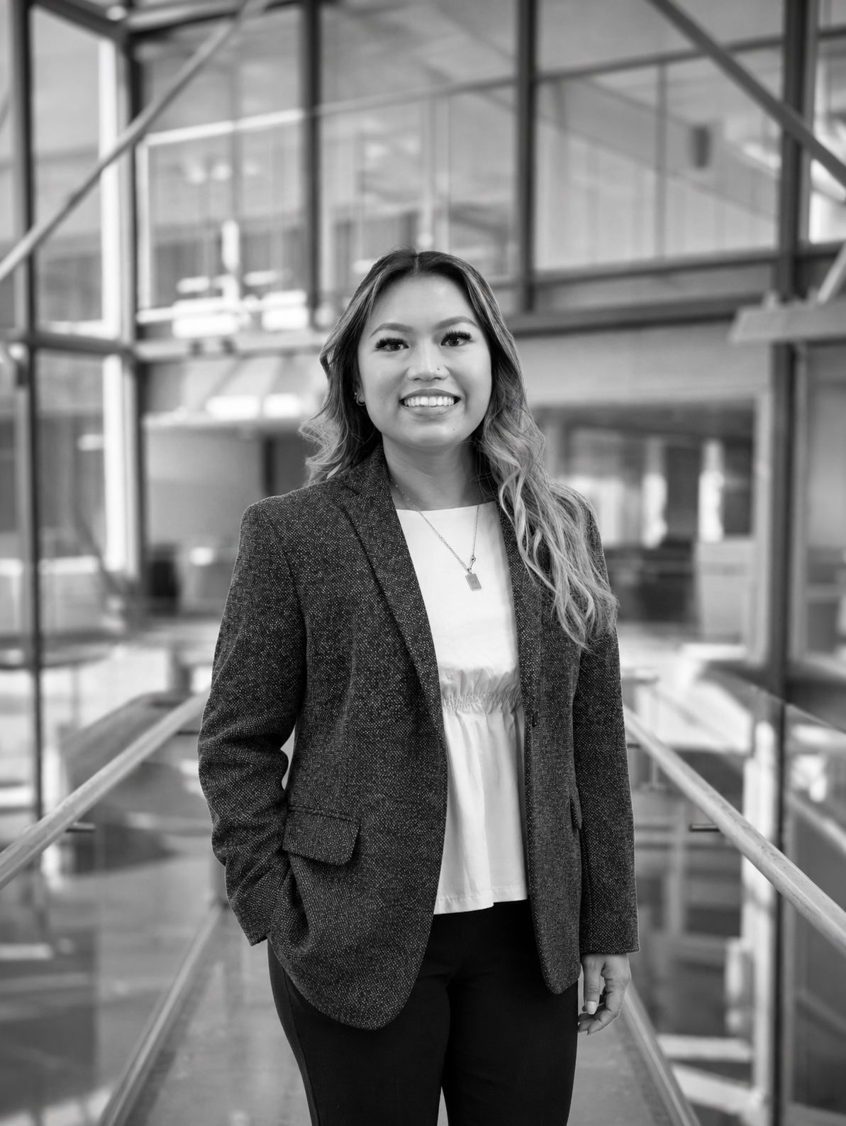 Amanda Sua - Wallace Real Estate