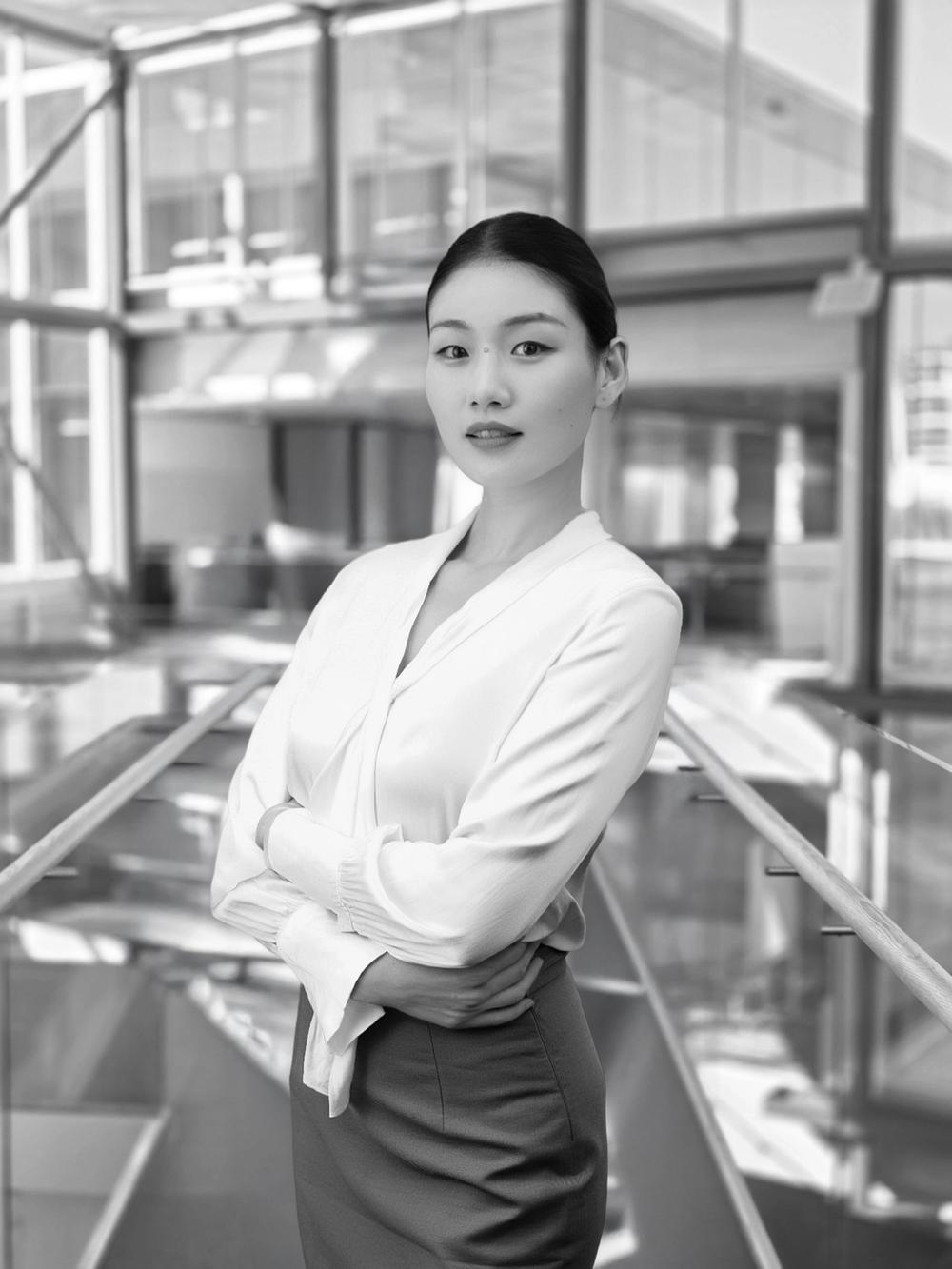 Yan Zhang - Wallace Real Estate Yan Zhang - Wallace Real Estate