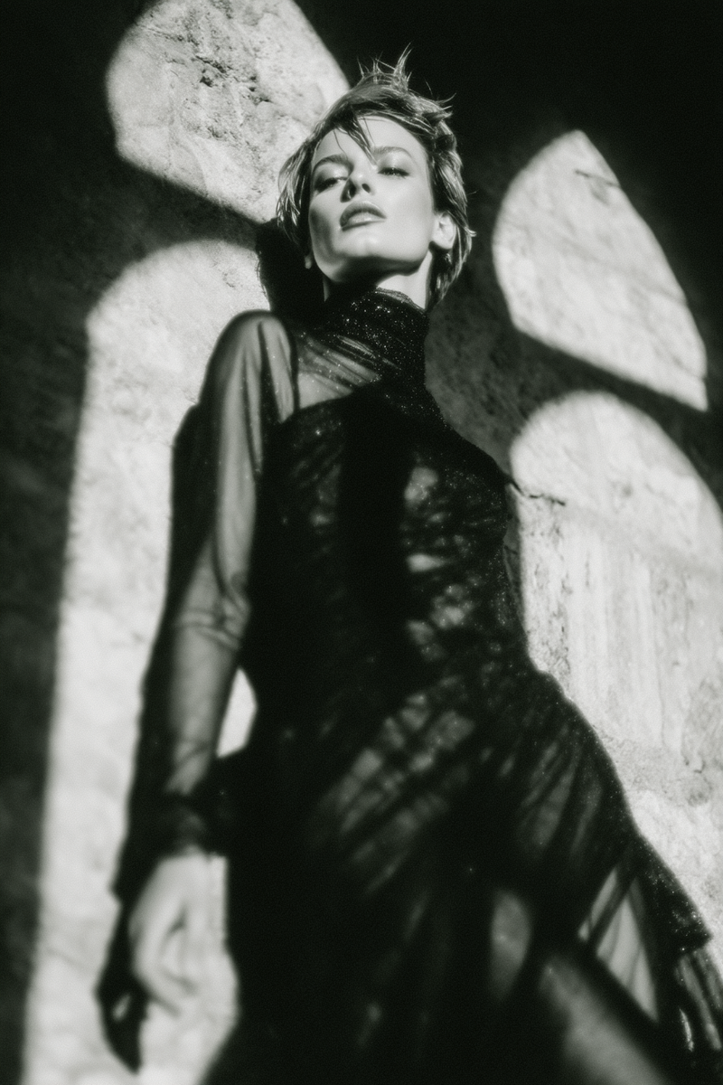 monertov A statuesque high fashion model in a sheer beaded bl d2abeb6e a9a8 4b06 8f84 29a97b218066 2 (1)