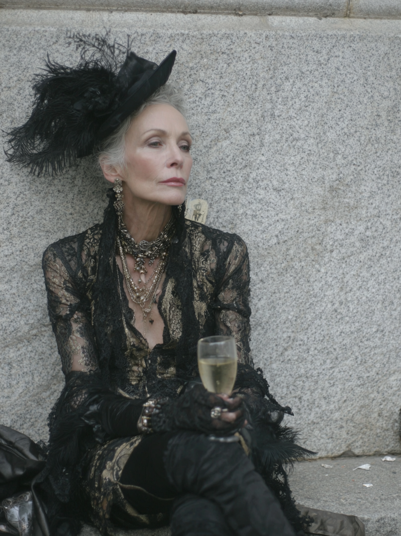 monertov A fashion photoshoot of an old New York socialite dr ecc1f31e 599e 47de bf91 9b398907e57d 0