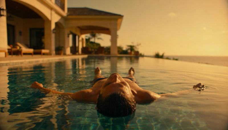 freepik  35mm film photography luxury villa late afternoona  71319