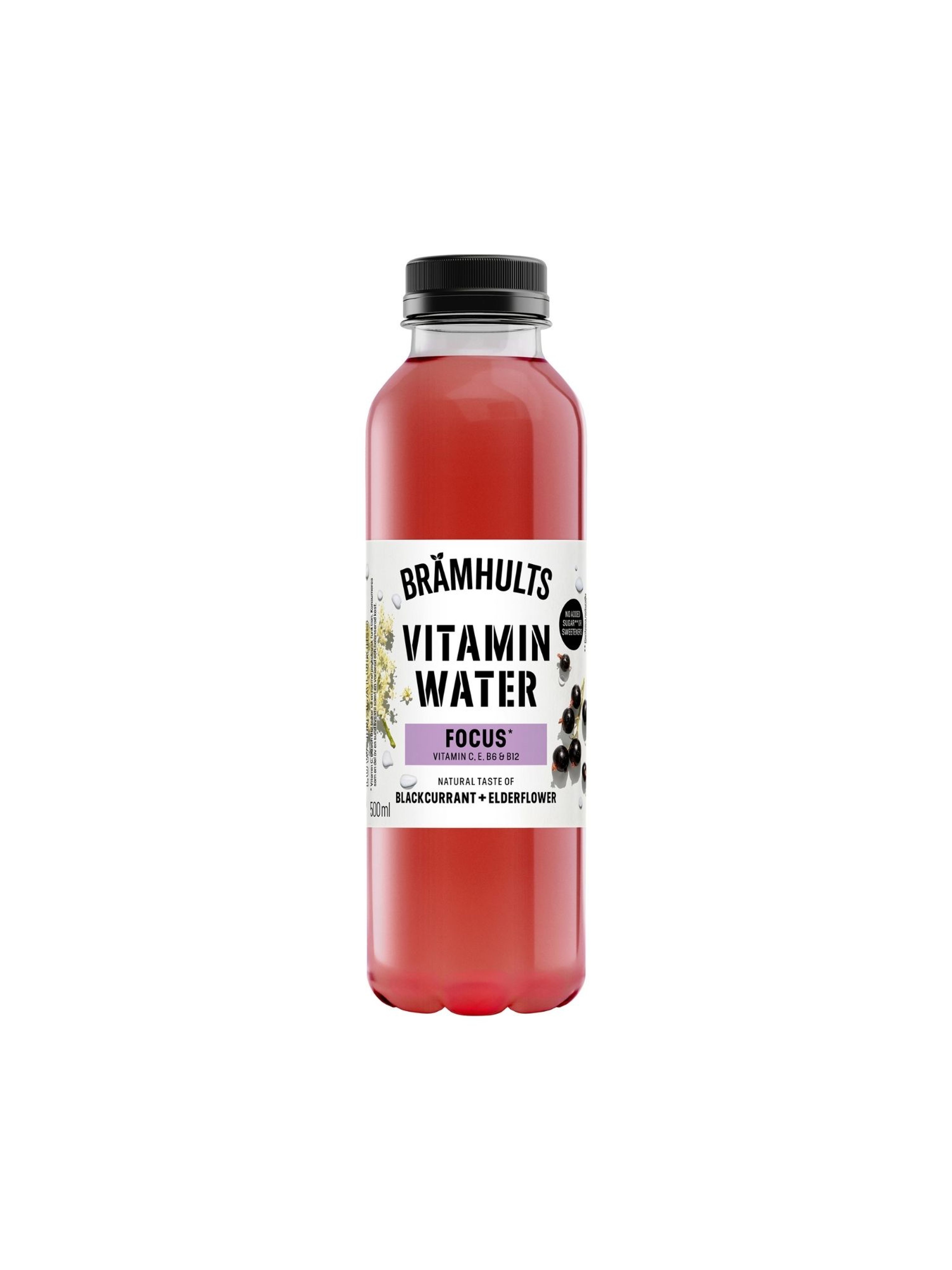 Produktbild som visar Vitamin Water: Focus - Blackcurrant Elderflower från Brämhults