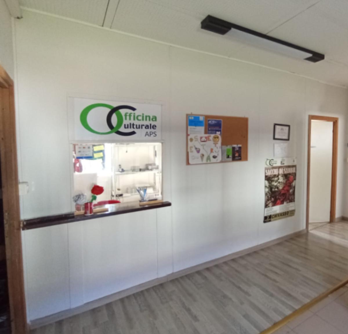 Pareti bianche prima della tinteggiatura – Officina Culturale, locale commerciale a Chivasso