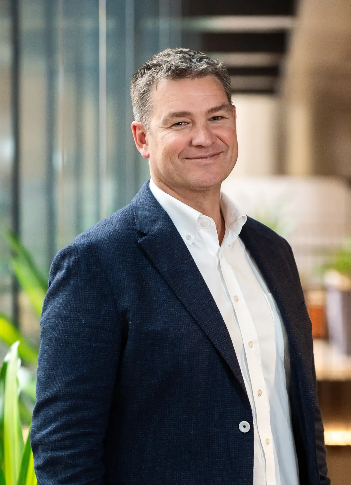 Gregory Mullins headshot