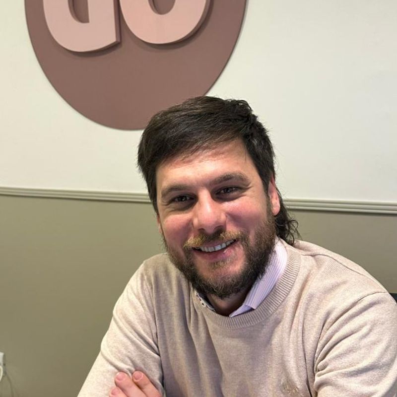 Dr. Antúnez Martín, Ginecólogo del centro médico de GO en Tucumán