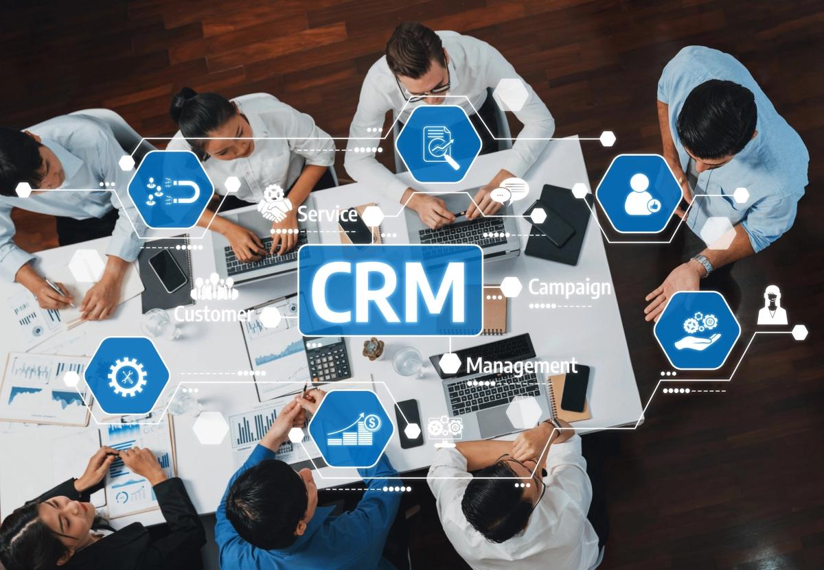 CRM dla przedstawicieli handlowych – zaawansowane funkcje, intuicyjny interfejs i oszczędność czasu.