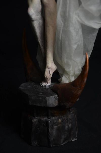 Sexy ballerina's feet making high arches pointe. Tribute to Antonio Canova