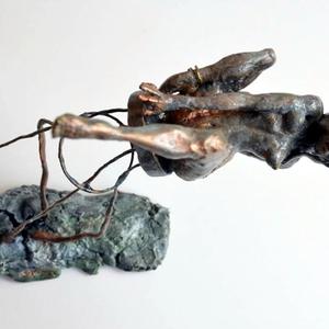 unique fine arts contemporary bronze copper sculpture trust stool women feet ashikoki