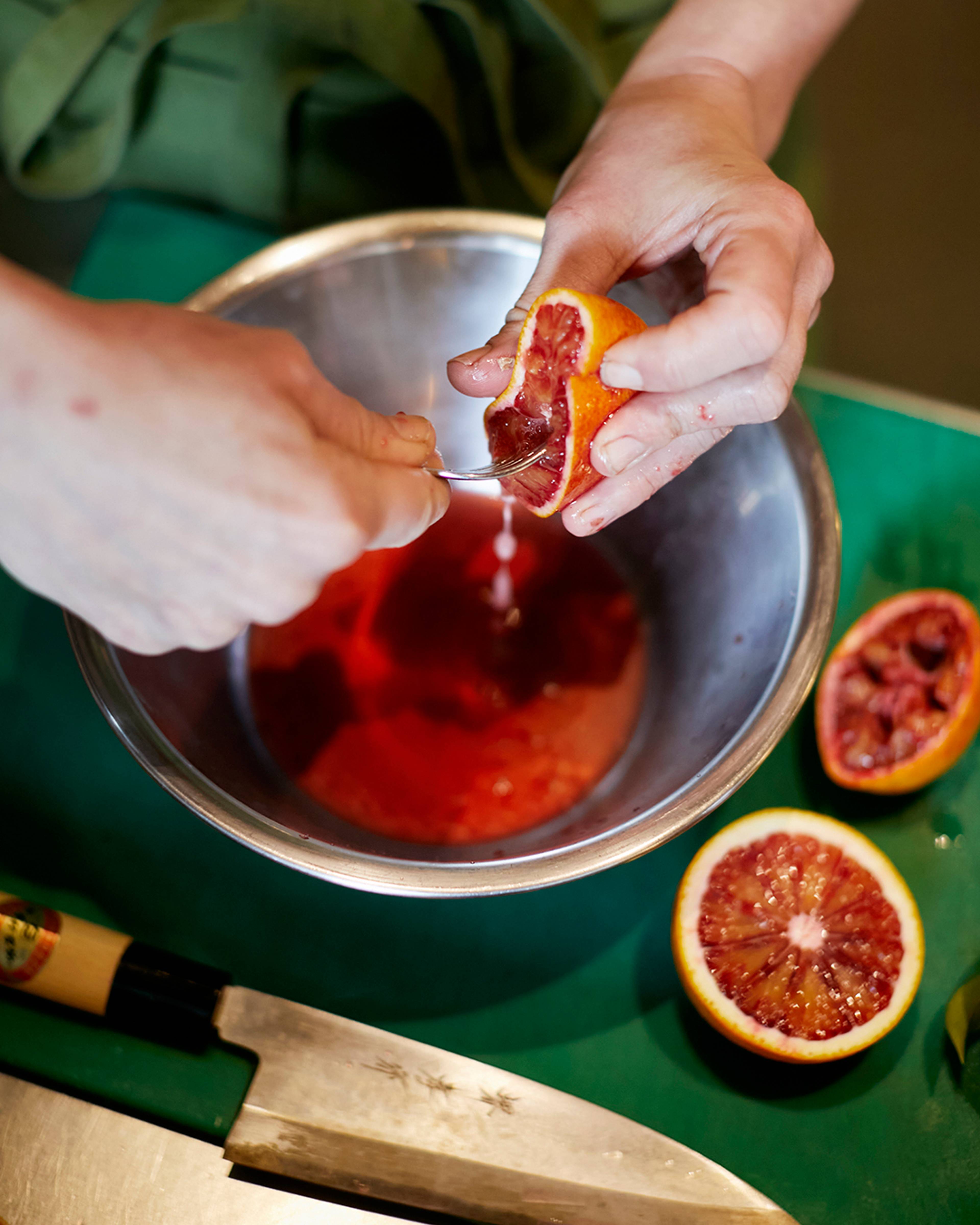 Images with caption alt text