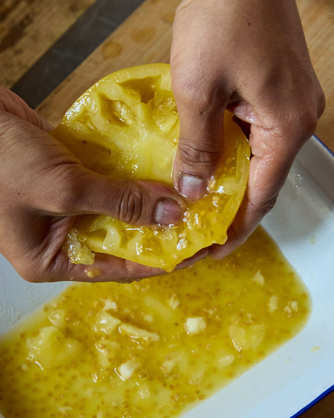 Images with caption alt text