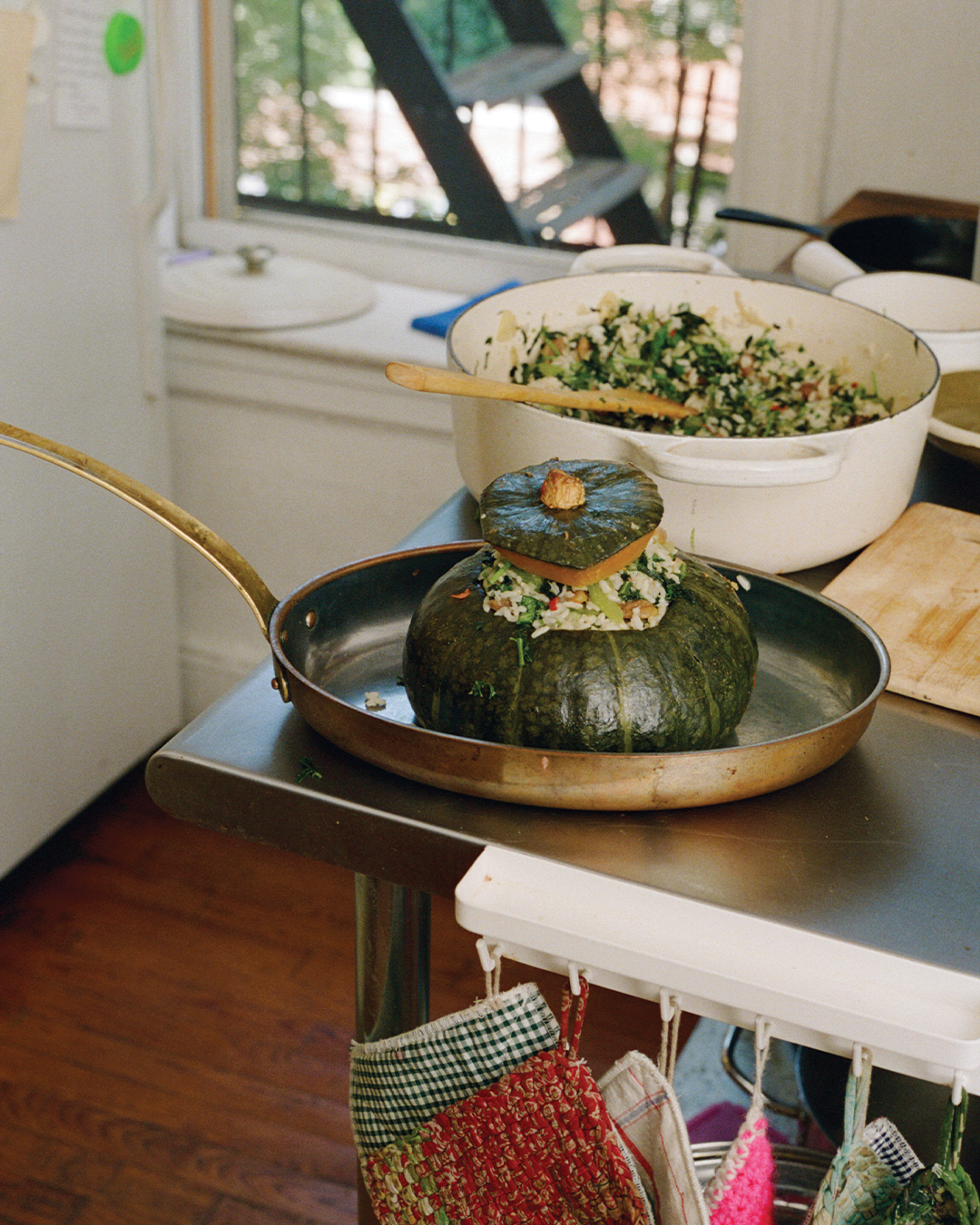 Images with caption alt text