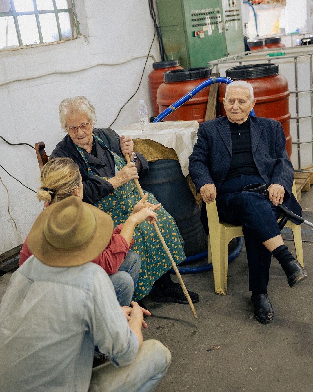 Images with caption alt text