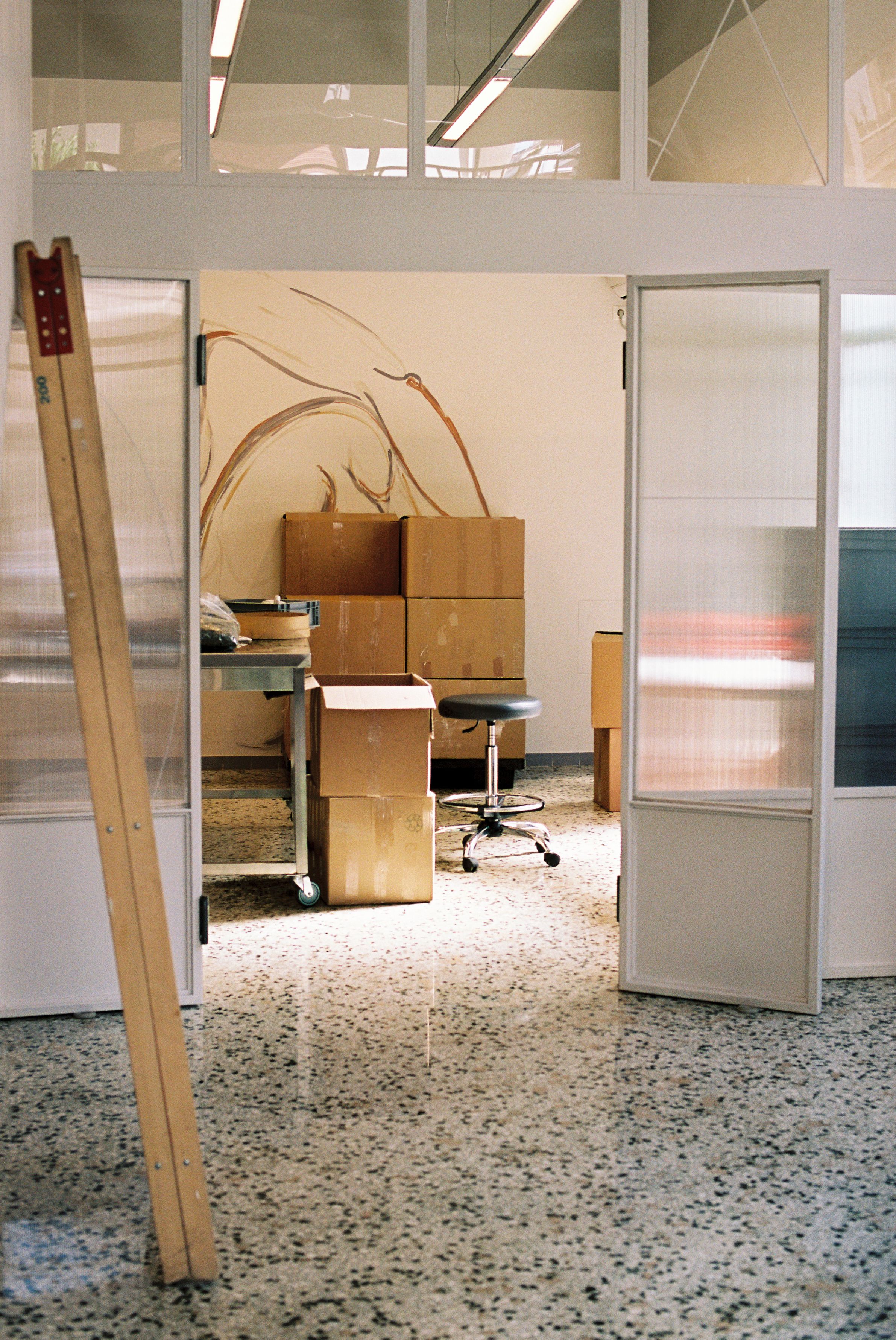 Images with caption alt text