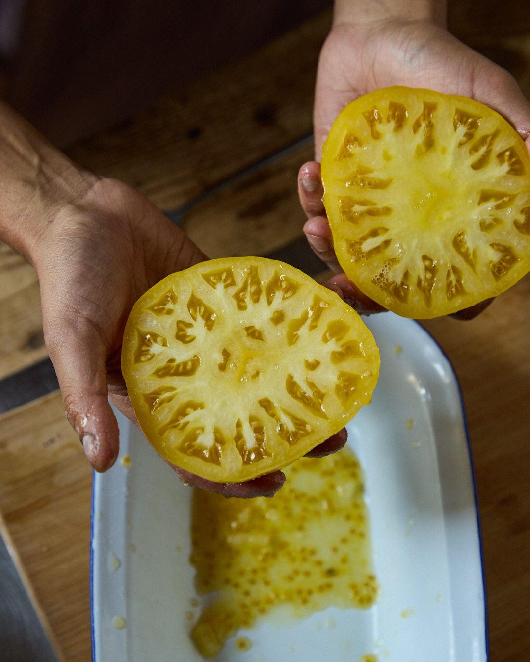 Images with caption alt text