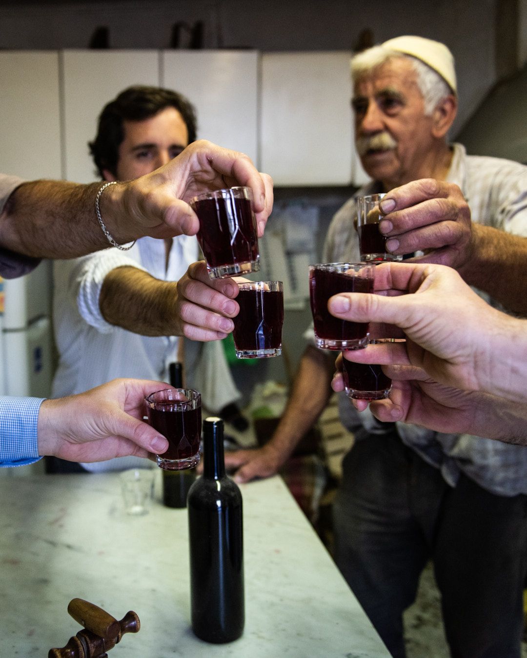 Images with caption alt text