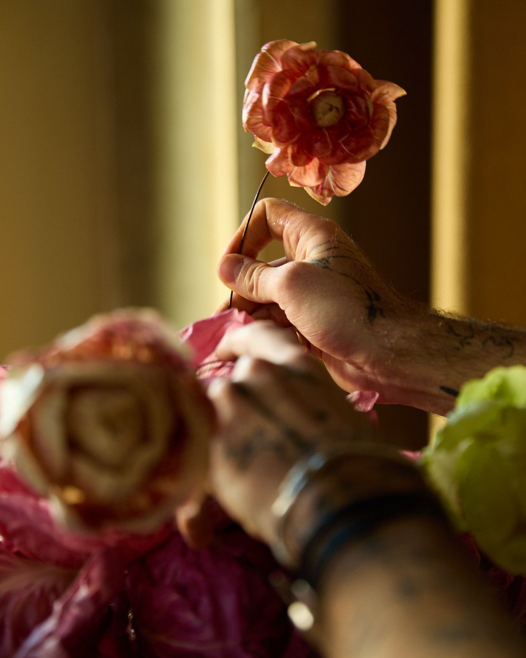 Images with caption alt text