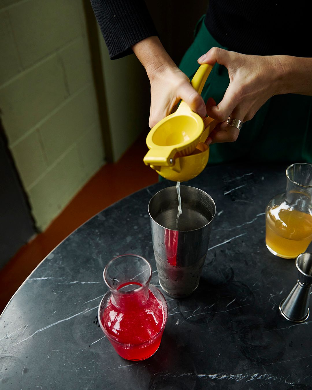 Images with caption alt text