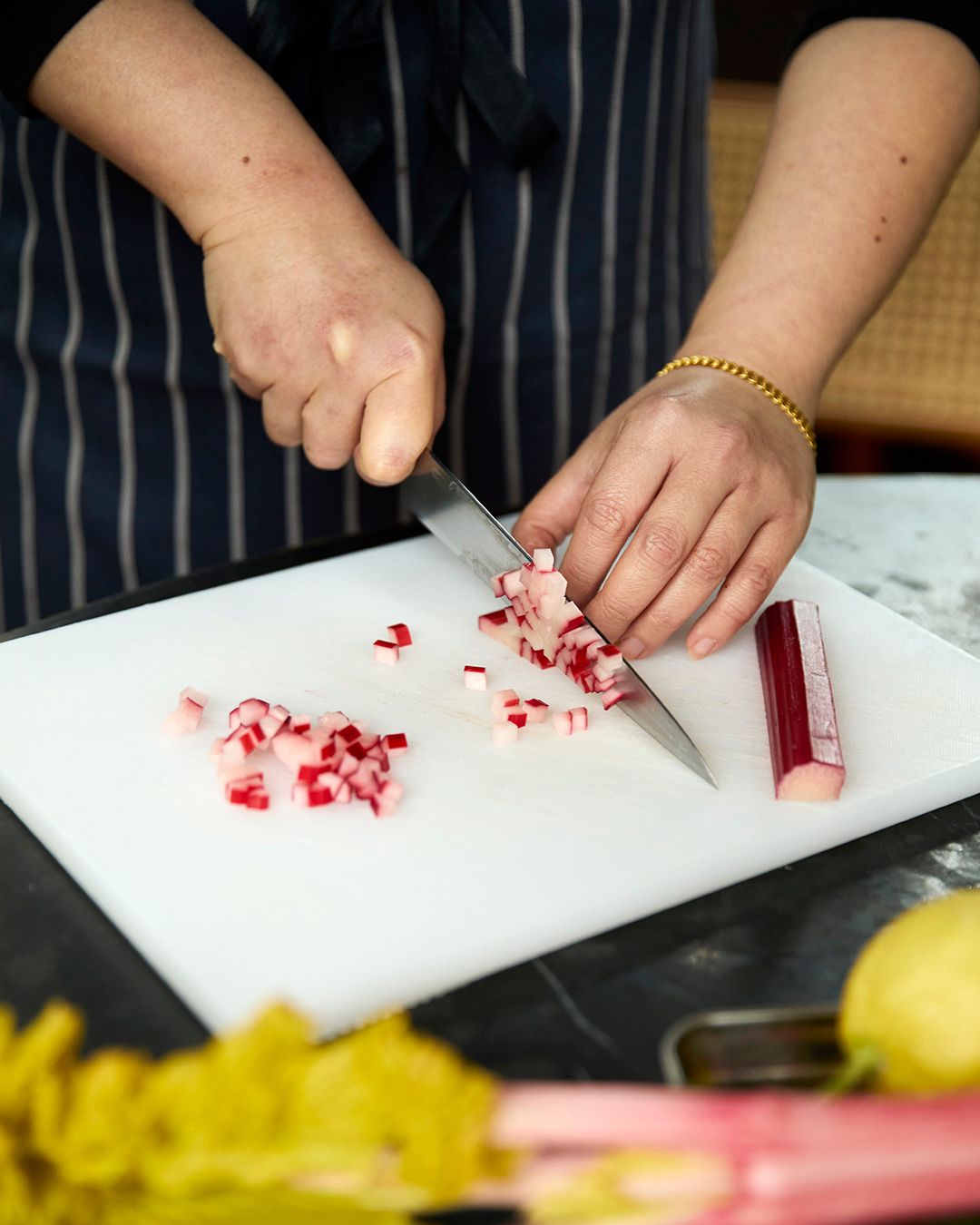 Images with caption alt text