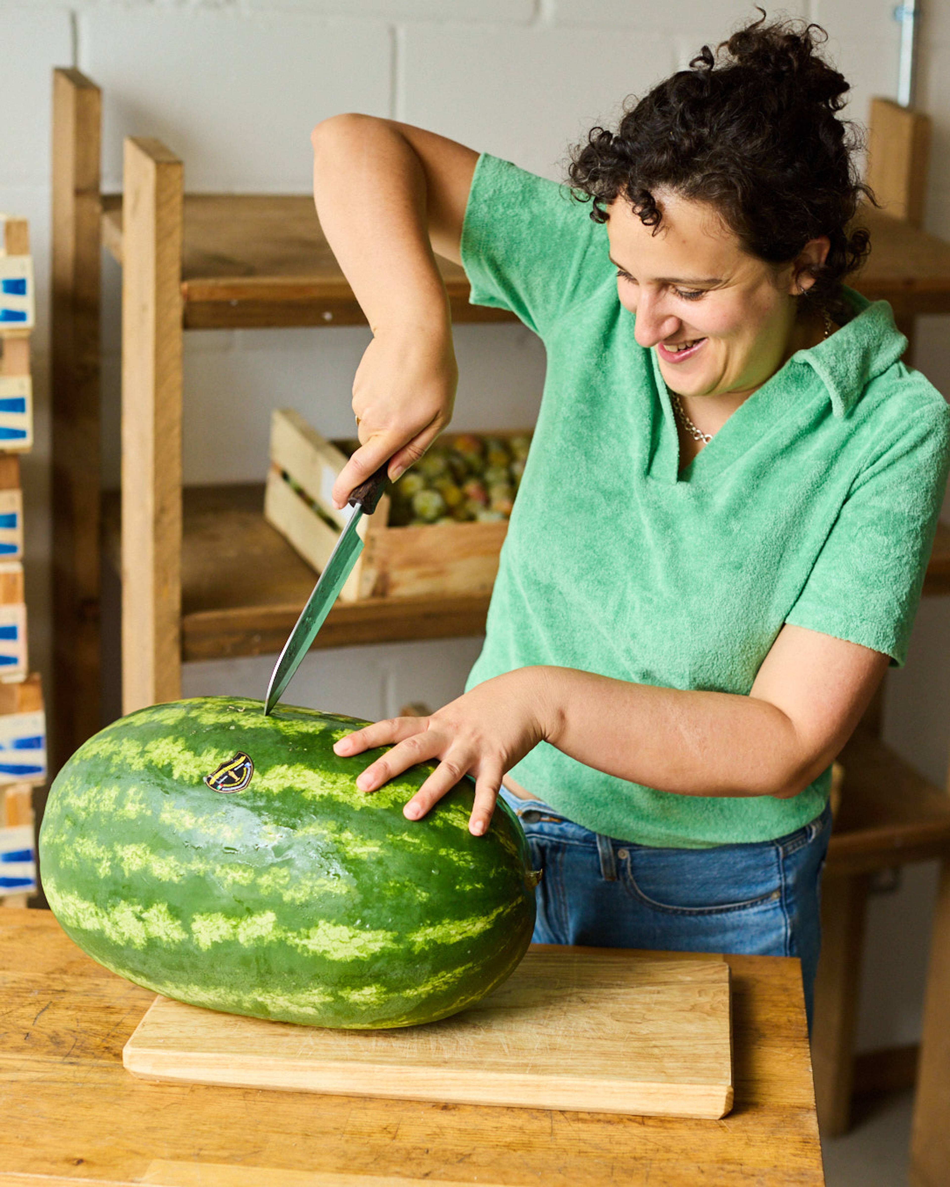 Images with caption alt text