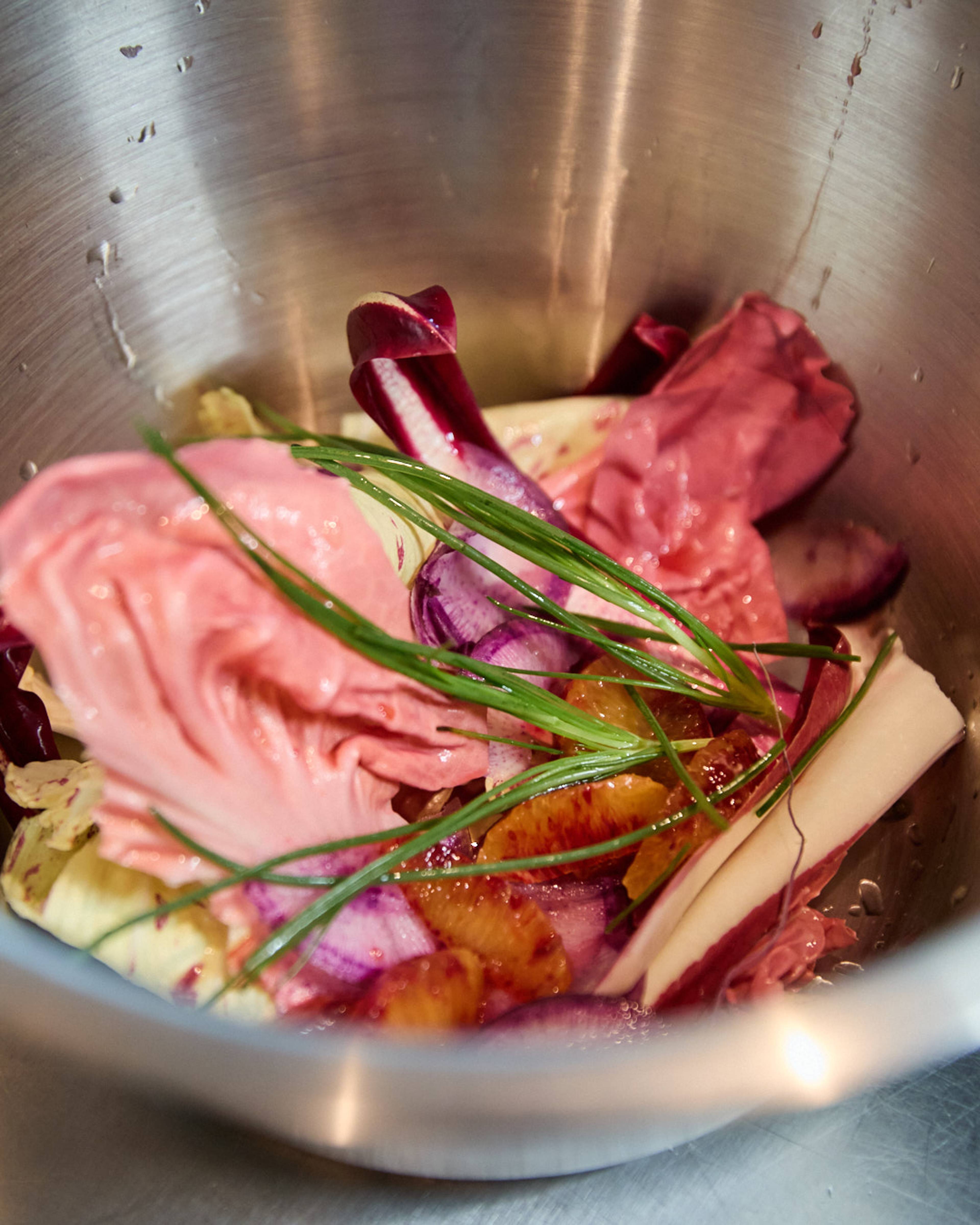 Images with caption alt text