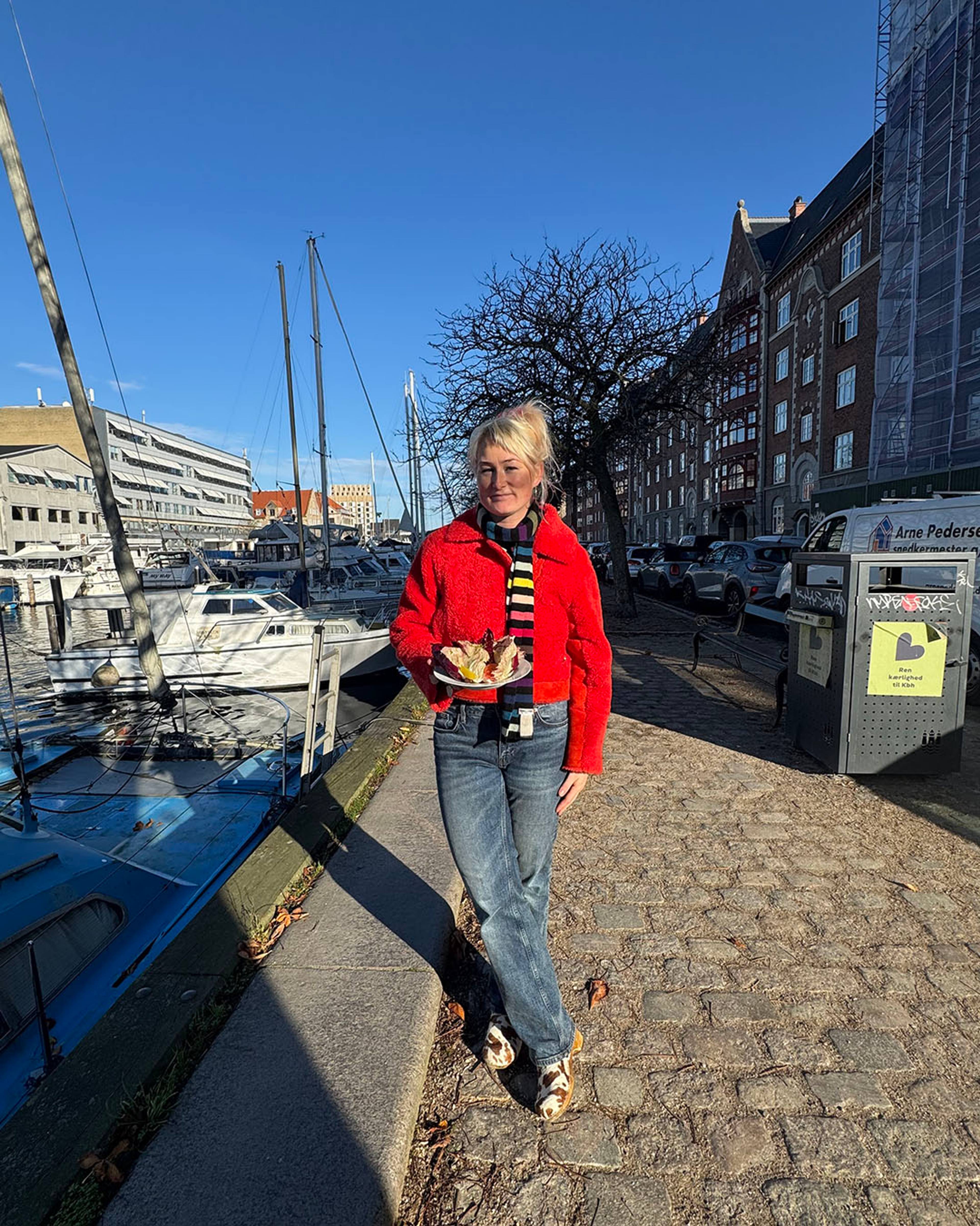 Images with caption alt text