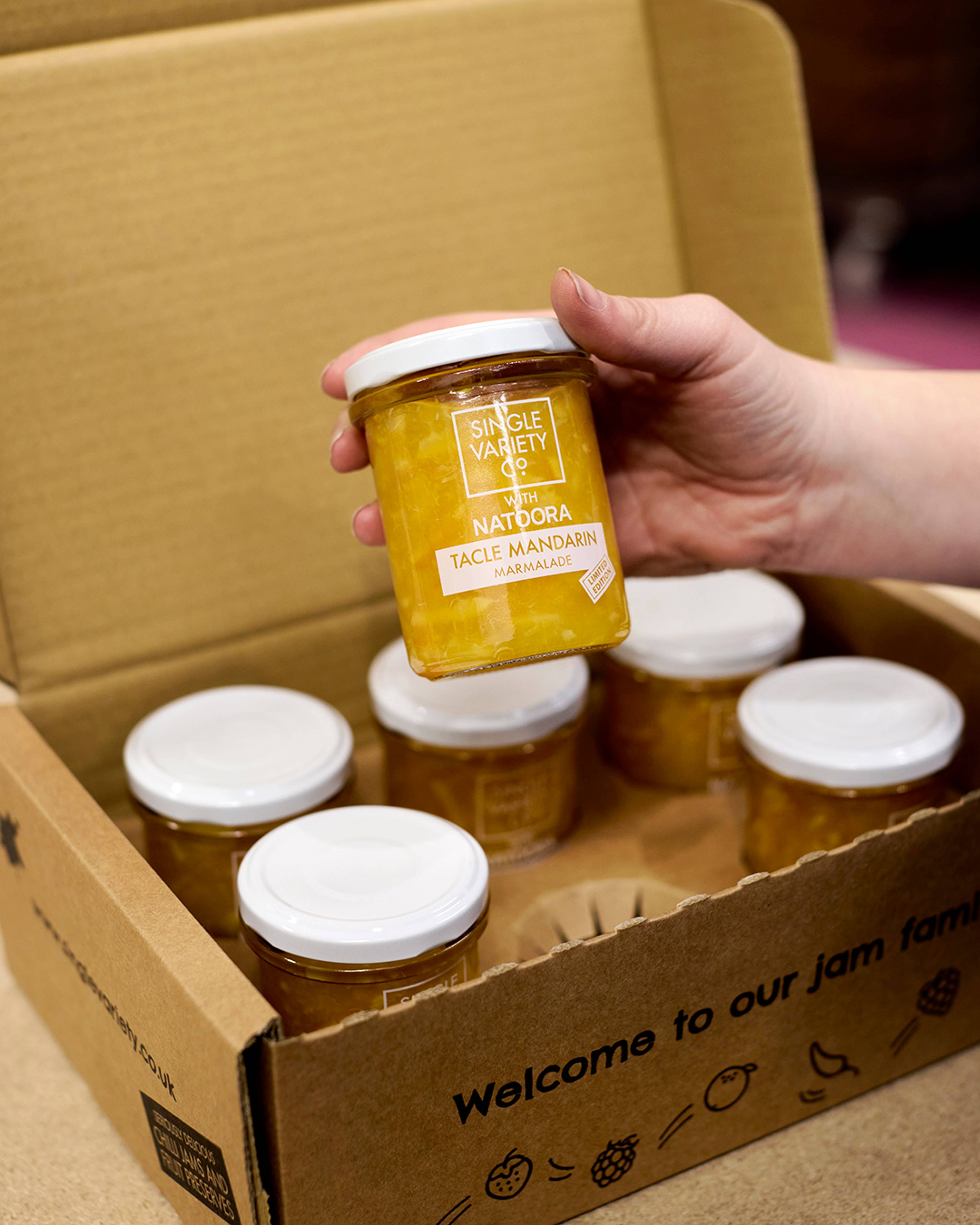 Images with caption alt text