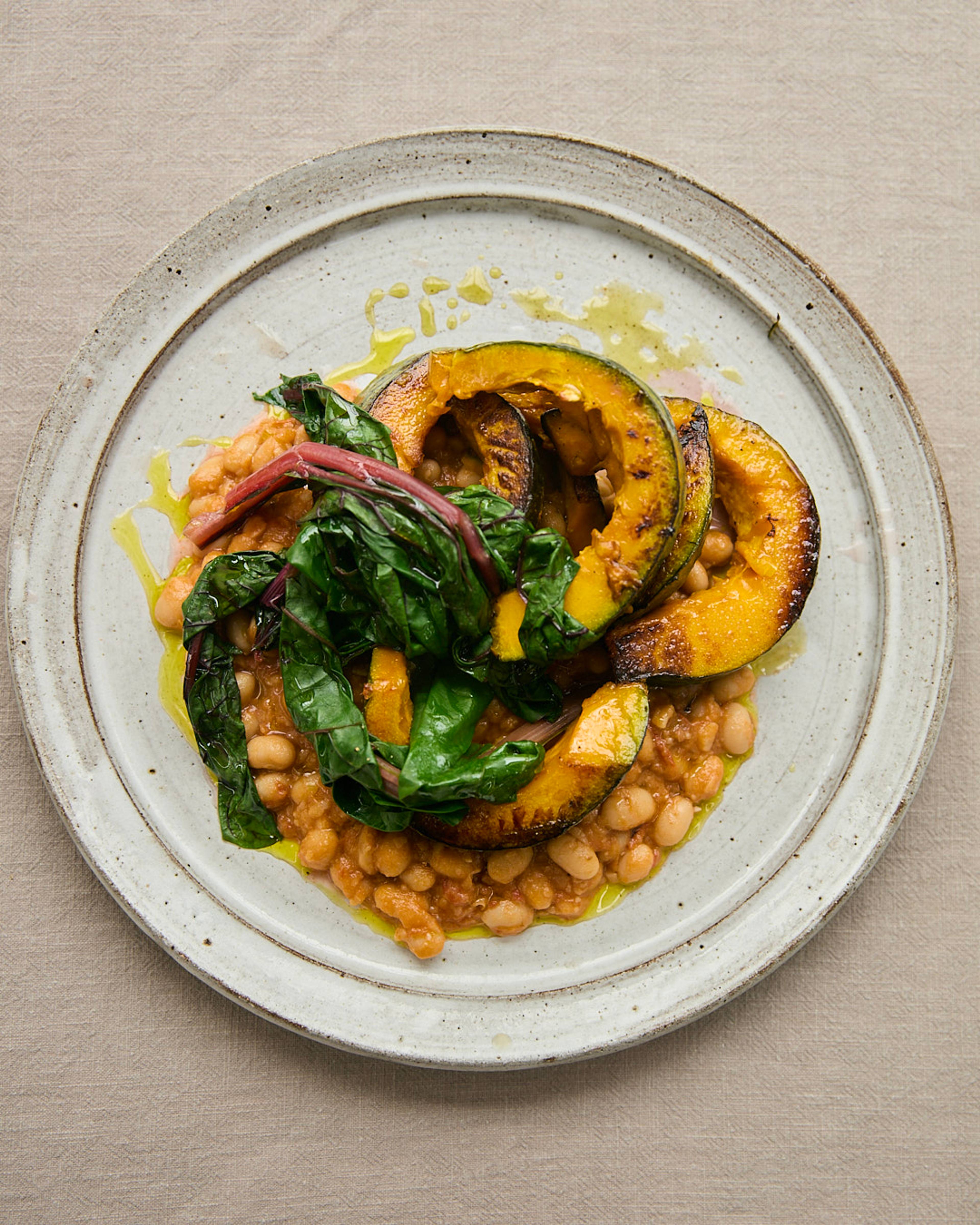 Images with caption alt text