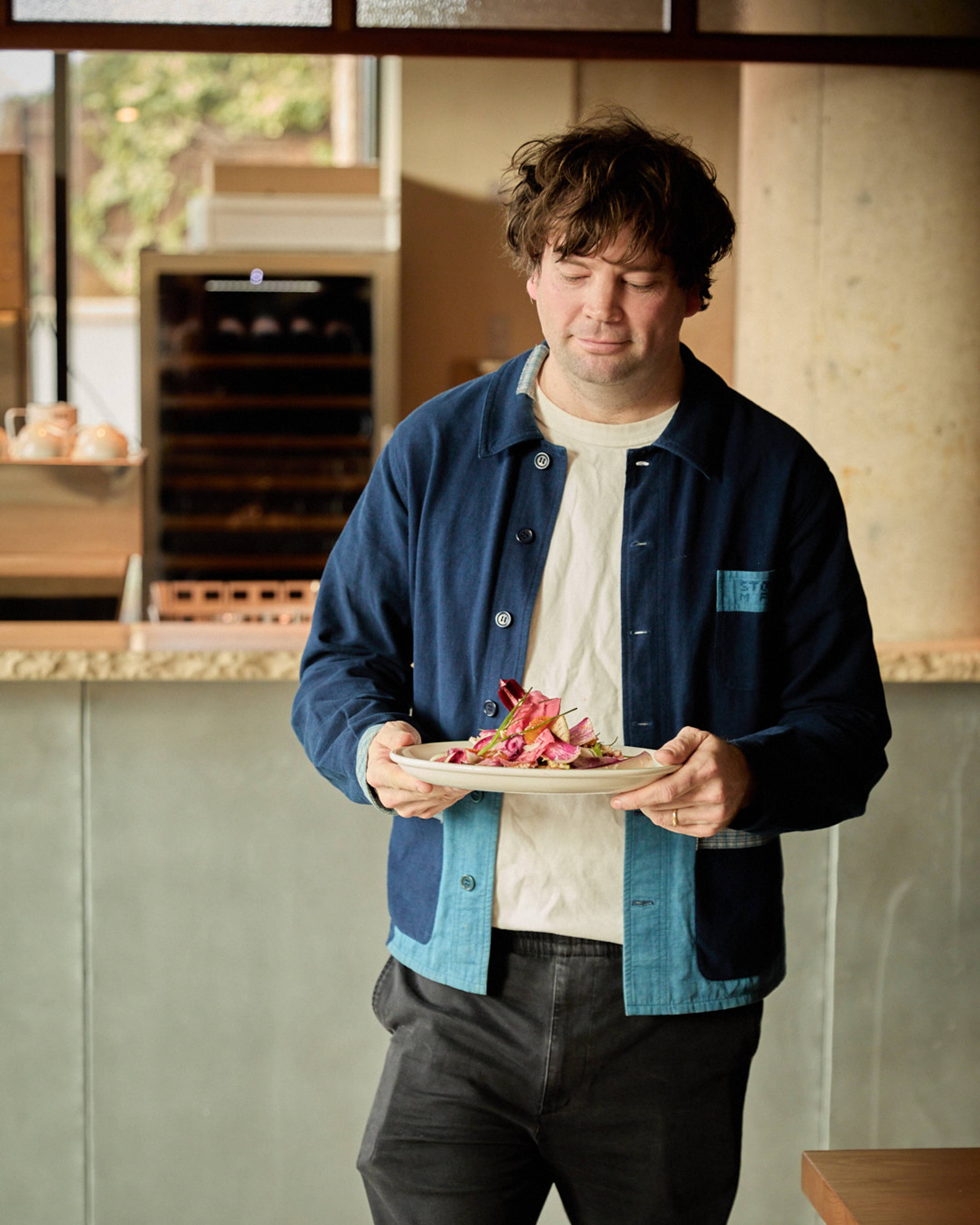 Images with caption alt text