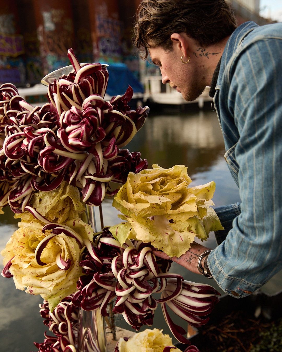 Images with caption alt text