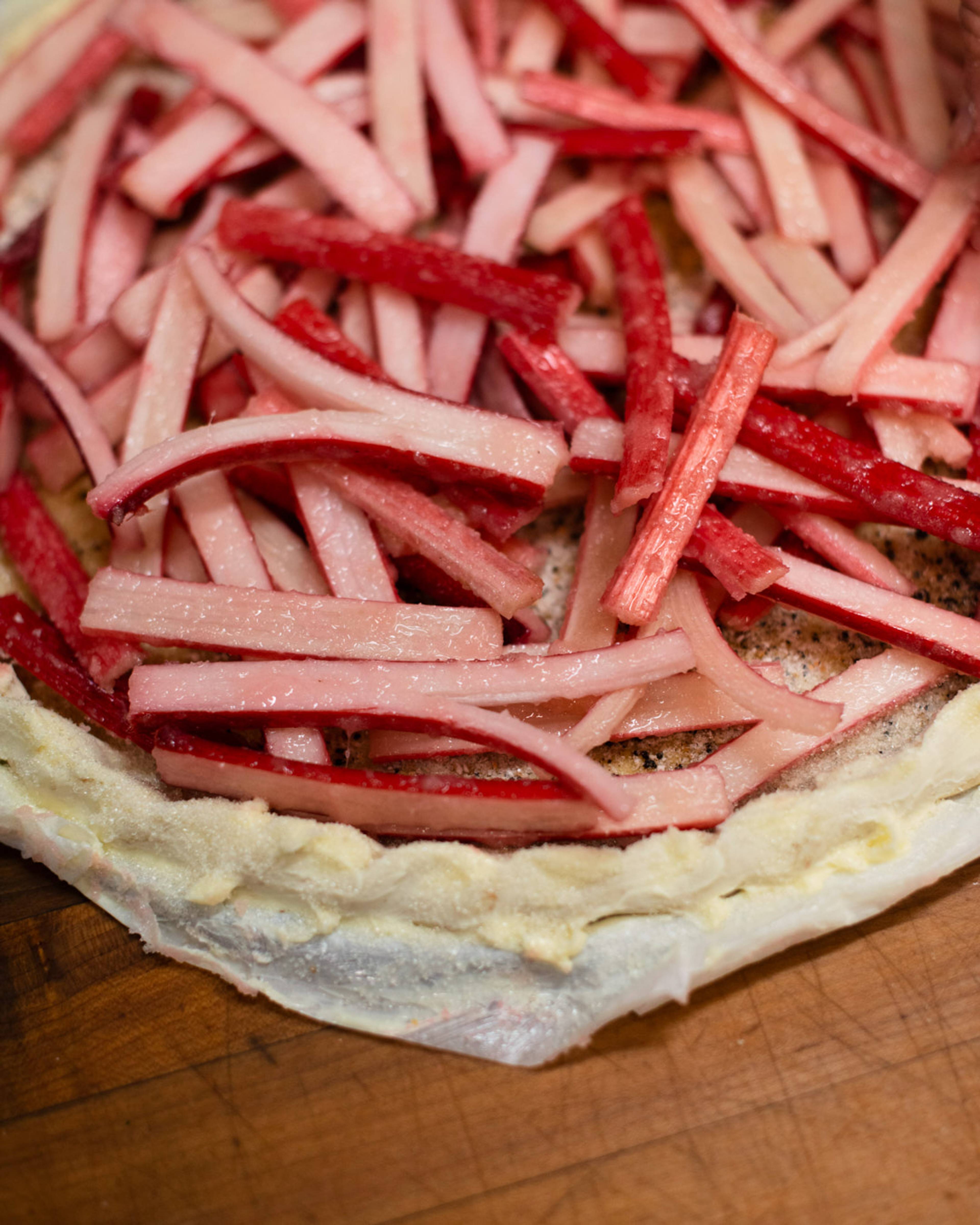 Images with caption alt text