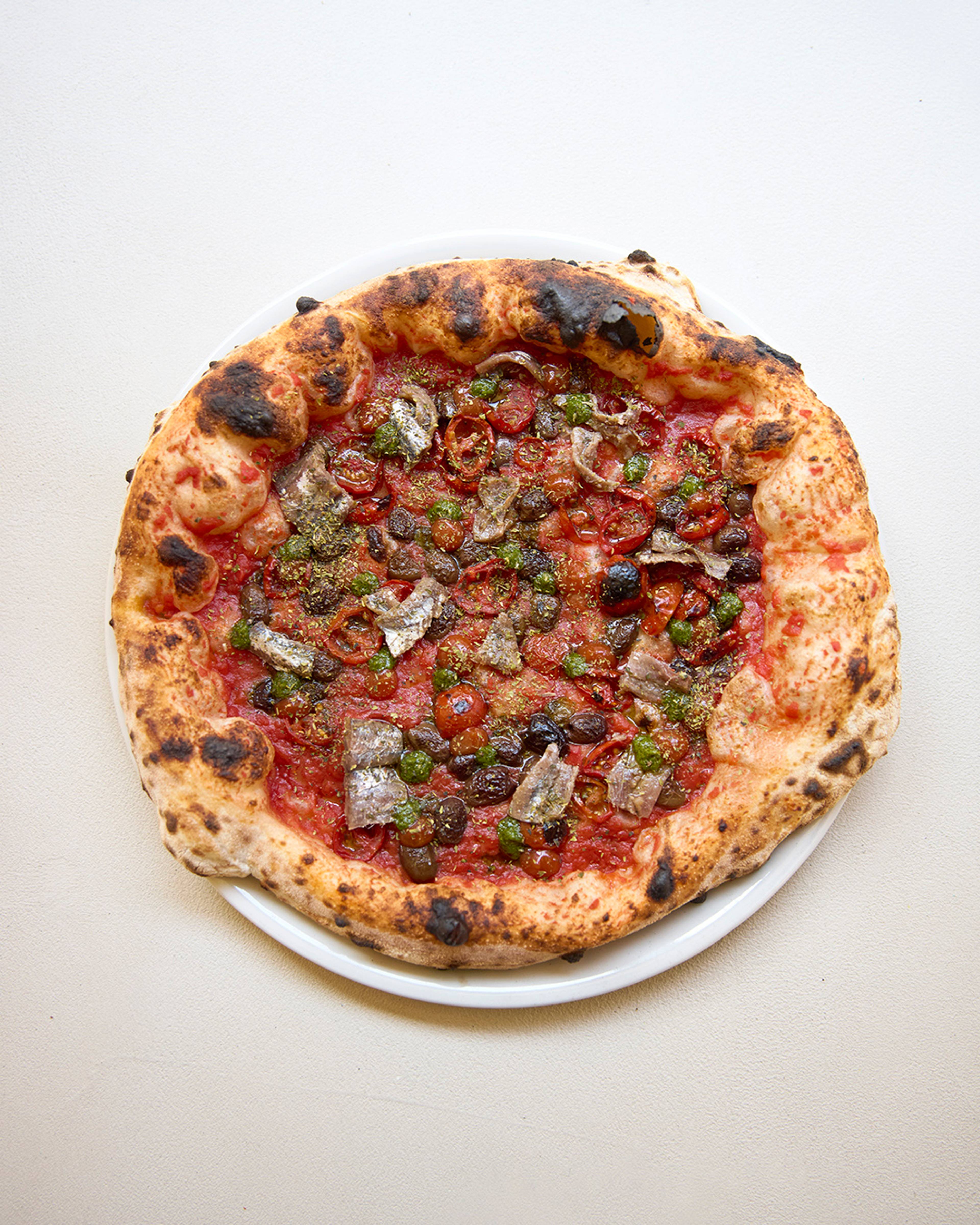 Images with caption alt text