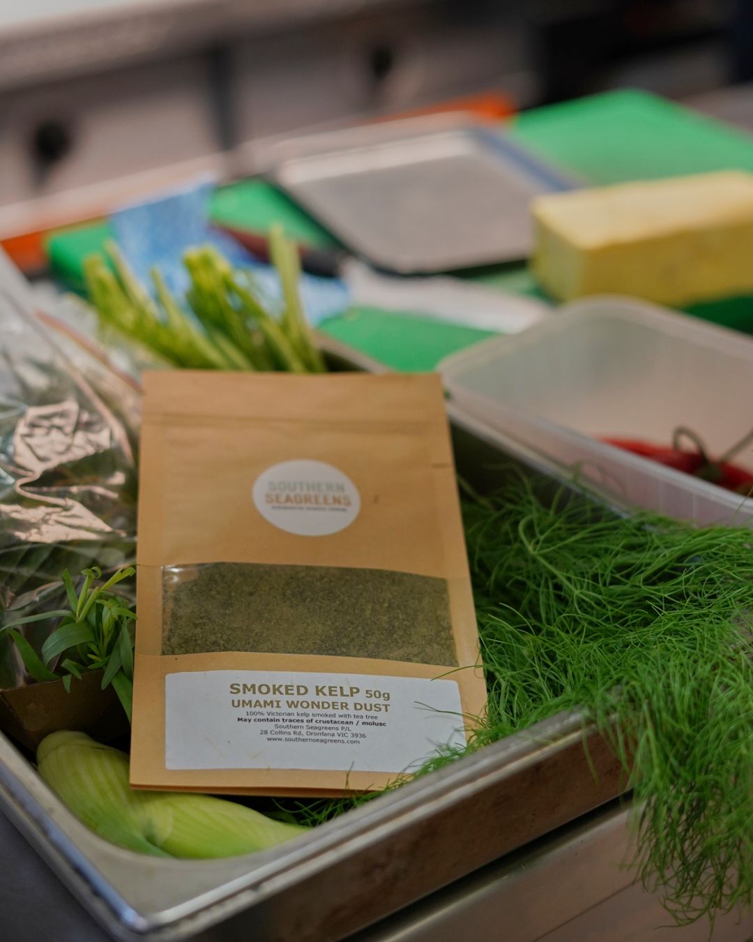 Images with caption alt text